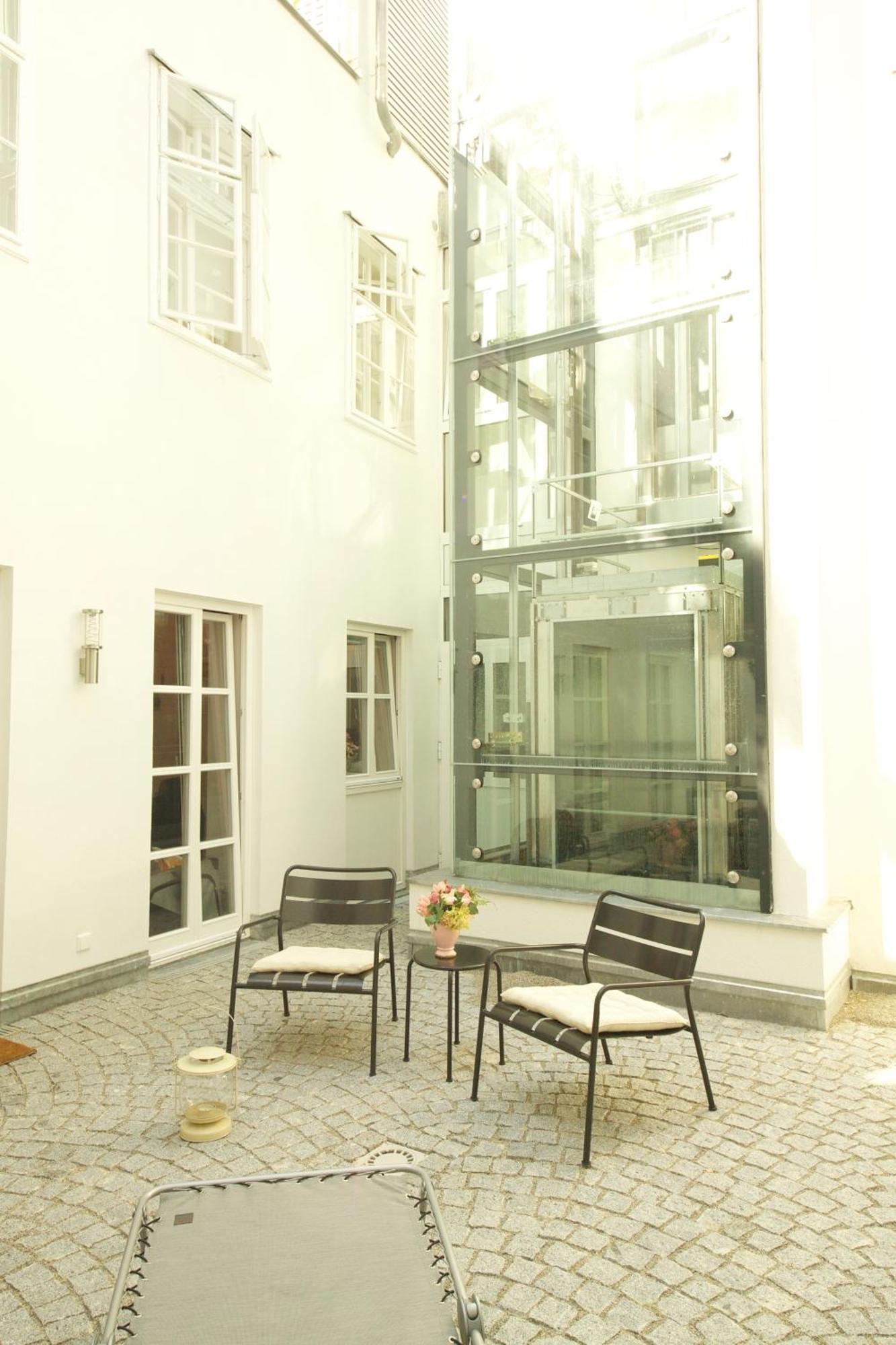 Hoheschule Apartment Kapriole Viena Exterior foto